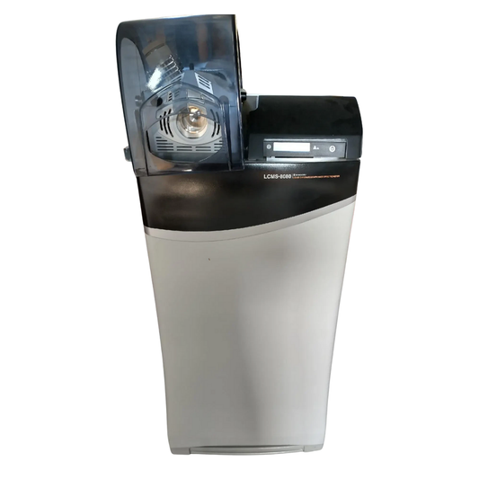 Shimadzu LCMS-8080 triple quadrupole LC-MS/MS system for high-sensitivity quantitative analysis
Shimadzu LCMS-8080,
LCMS-8080,
triple quadrupole LC-MS/MS,
quantitative mass spectrometer,
high sensitivity LC-MS,
clinical LC-MS/MS,